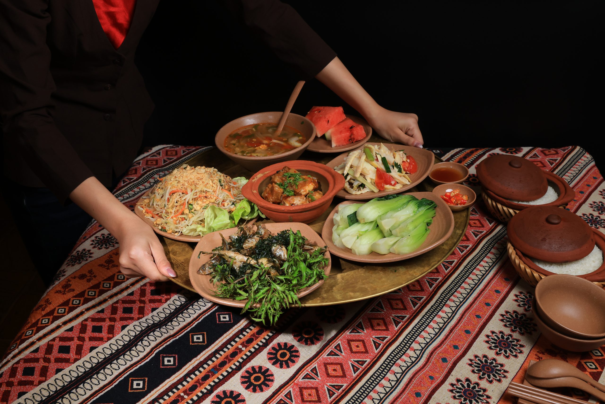 Cơm Quê Làng Nương - Nhà hàng Làng Nương Yên Tử