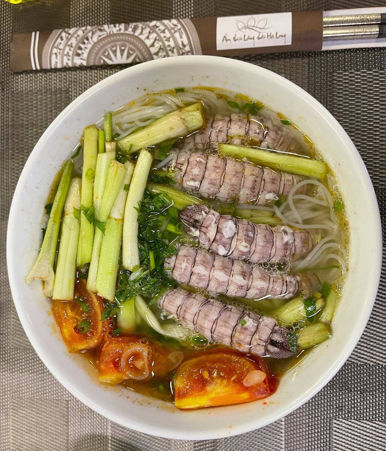 Bún bề bề Hạ Long - 6 địa chỉ team “sành ăn" khen hết lời