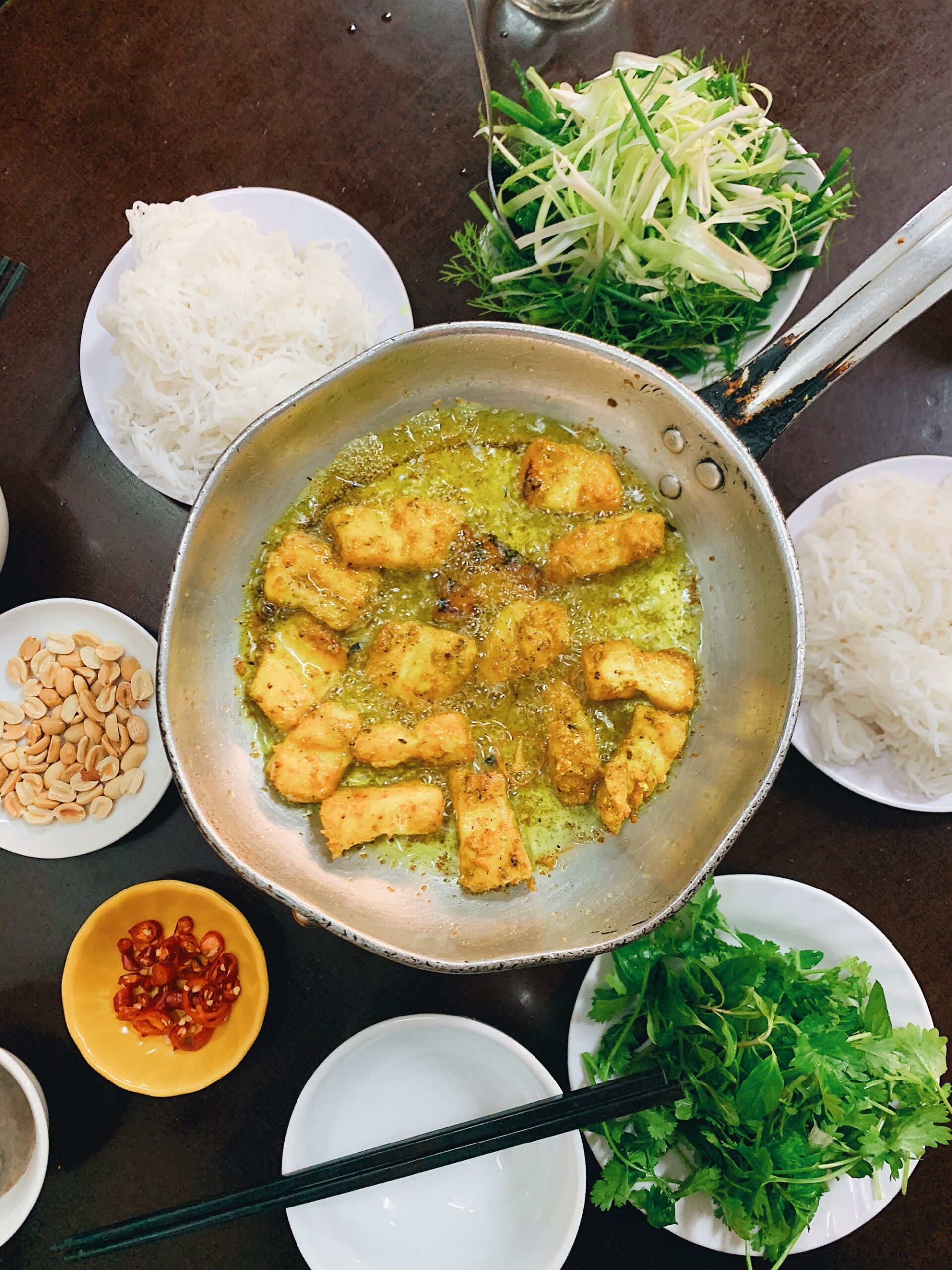 Hàng chả cá 130 năm tuổi, "huyền thoại" ẩm thực Hà Nội một thời bây giờ thế nào?