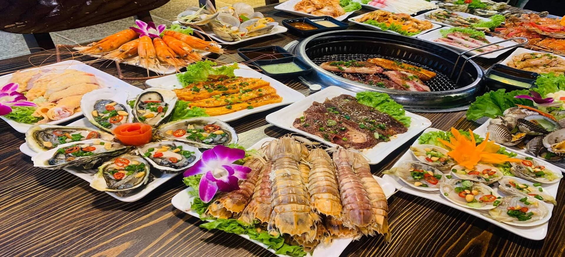 Nhà hàng Móng Cái: 12 địa chỉ ngon có tiếng, đông khách