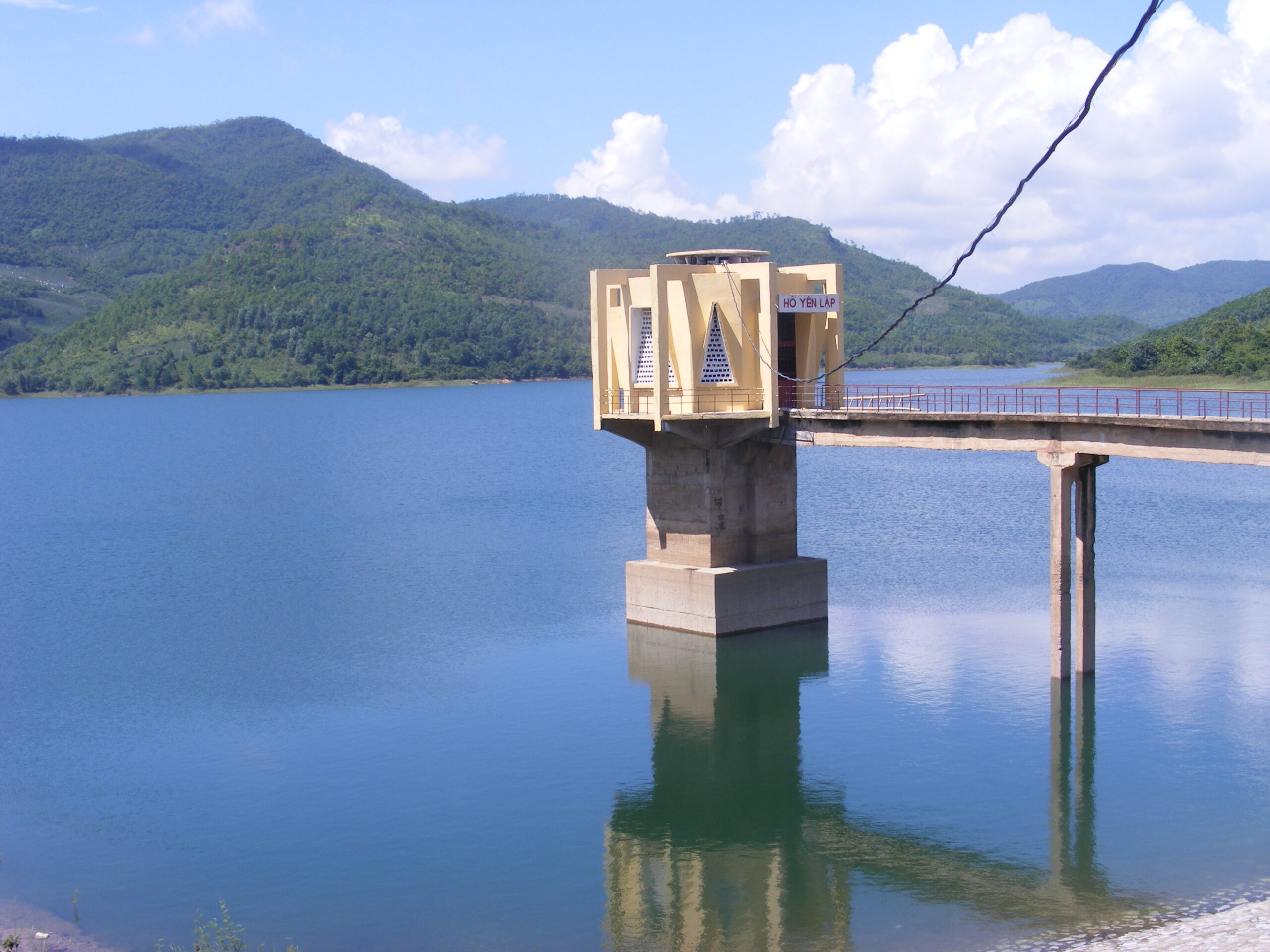 Hồ Yên Lập – Wikipedia tiếng Việt