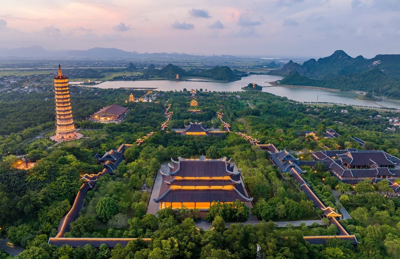 Điểm đến duy nhất của Việt Nam lọt danh sách Travellers' Choice 2025 của  nền tảng du lịch Mỹ: Liền kề "vịnh Hạ Long trên cạn", sở hữu loạt kỷ lục