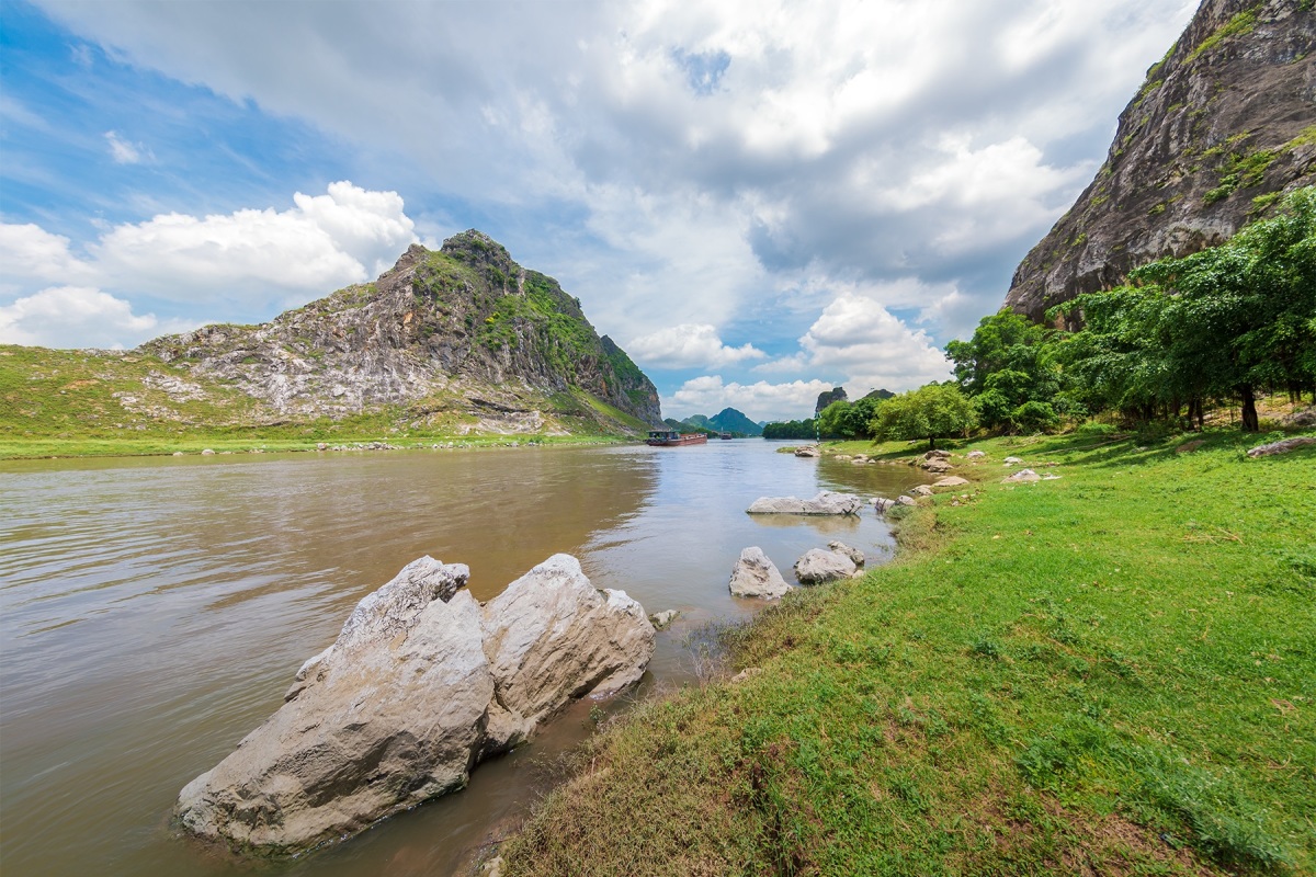 Du lịch sinh thái gần Hà Nội: Gợi ý 16 điểm đến hot 2025