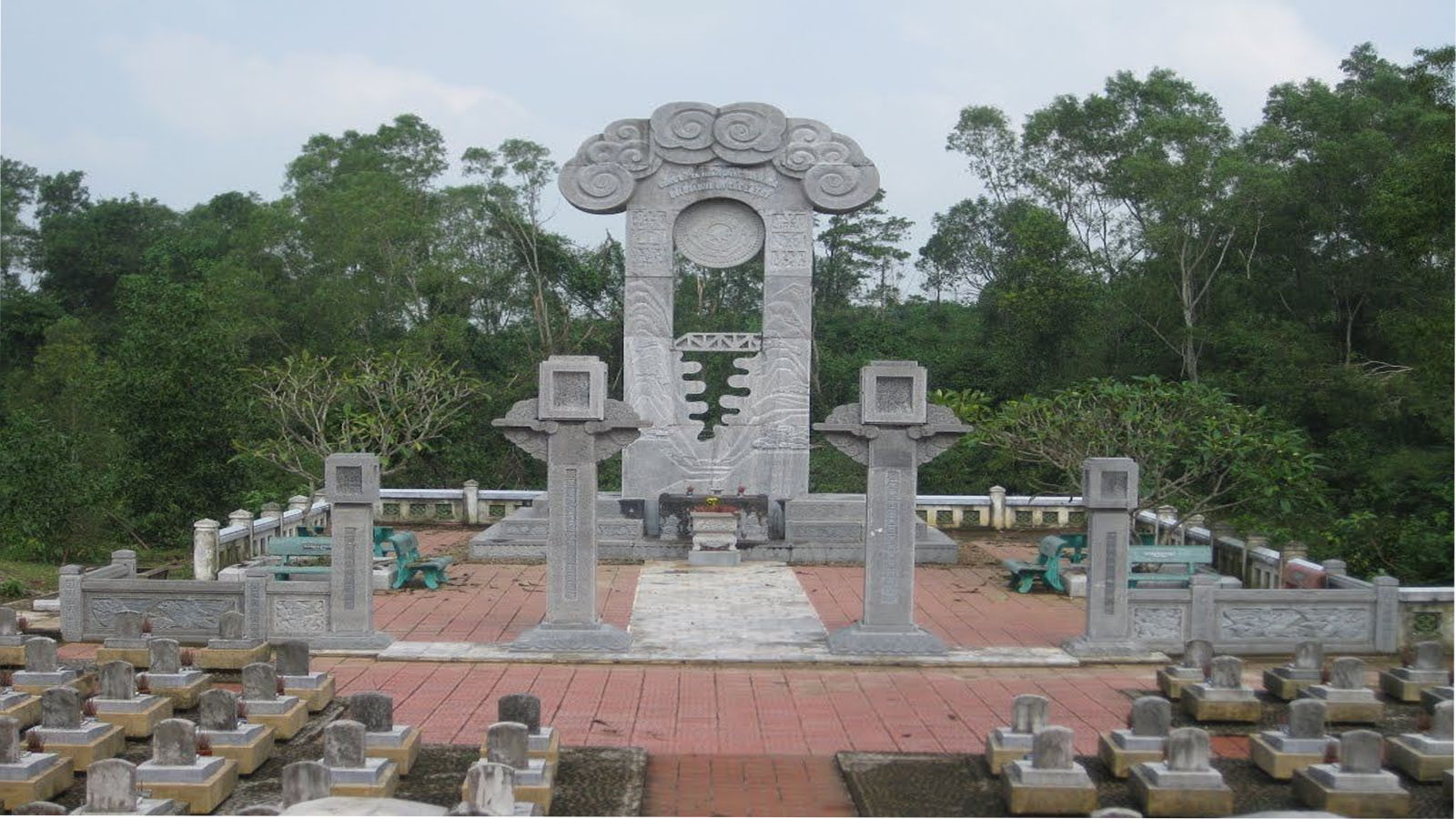 Nghĩa Trang Liệt Sĩ Trường Sơn, Quảng Bình