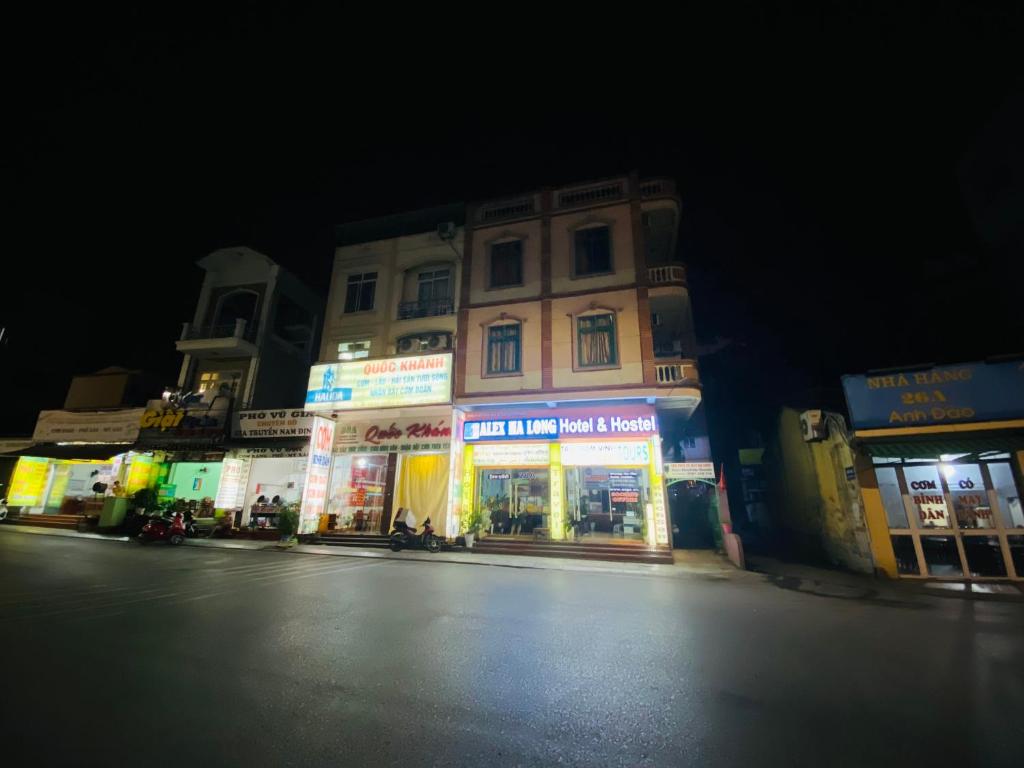 Tòa nhà nơi khách sạn tọa lạc