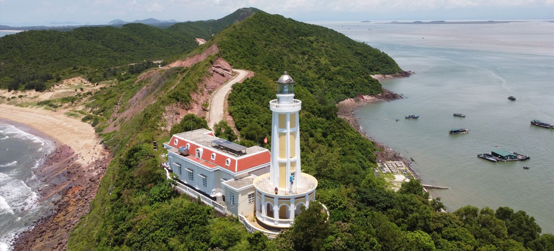 Đảo Vĩnh Thực: Vẻ đẹp hoang sơ, thơ mộng tại Quảng Ninh