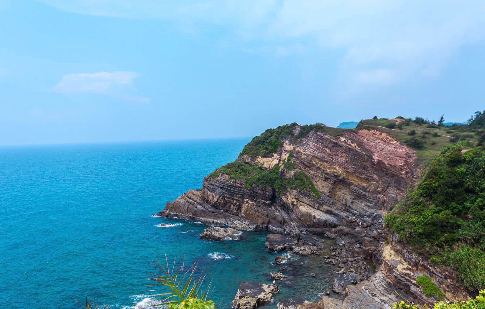 Ngây ngất với vẻ đẹp thơ mộng của đảo Cô Tô ở Hạ Long