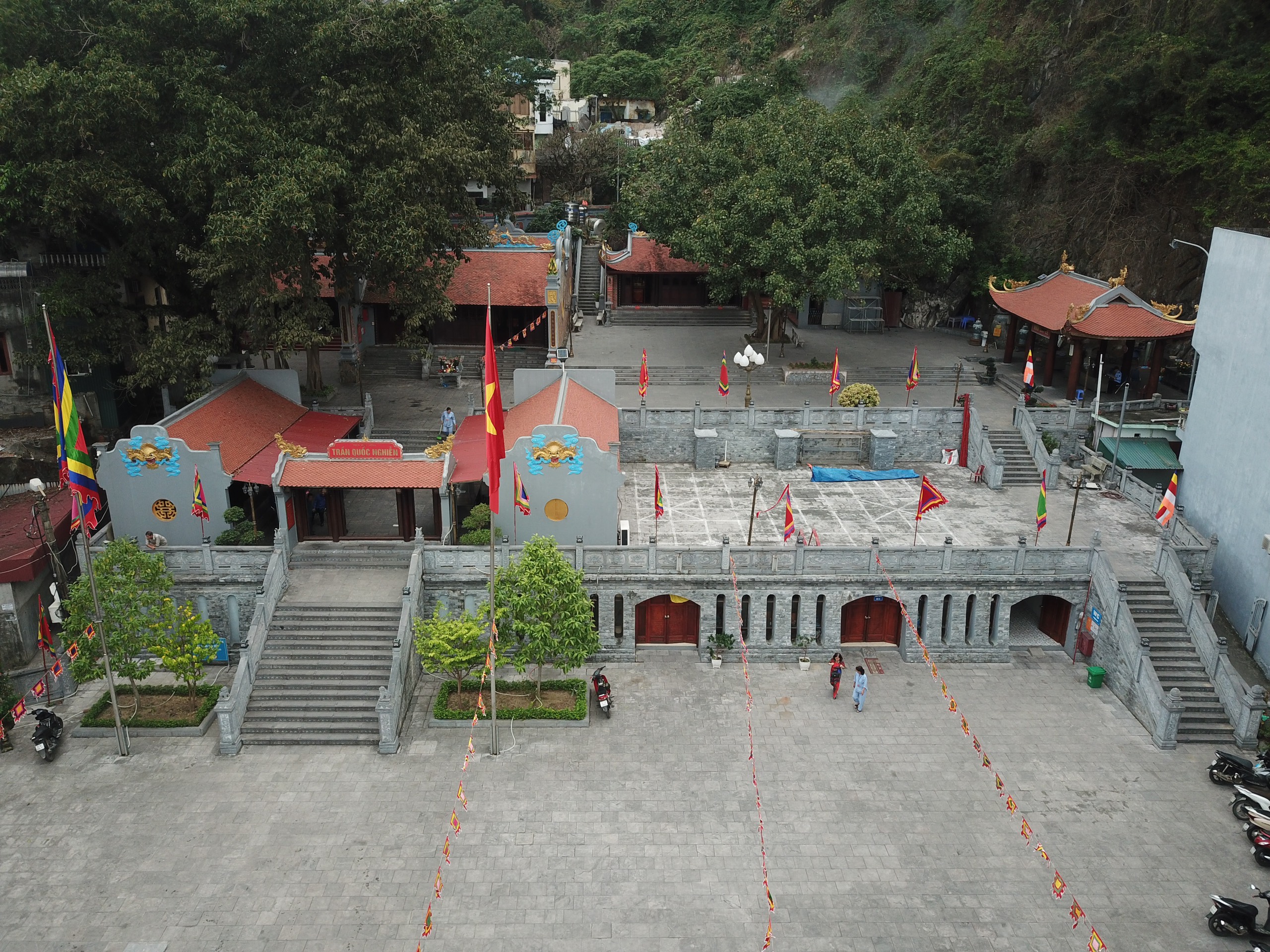 Hạ Long đầu tư gần 500 tỉ nâng cấp cụm di tích núi Bài Thơ