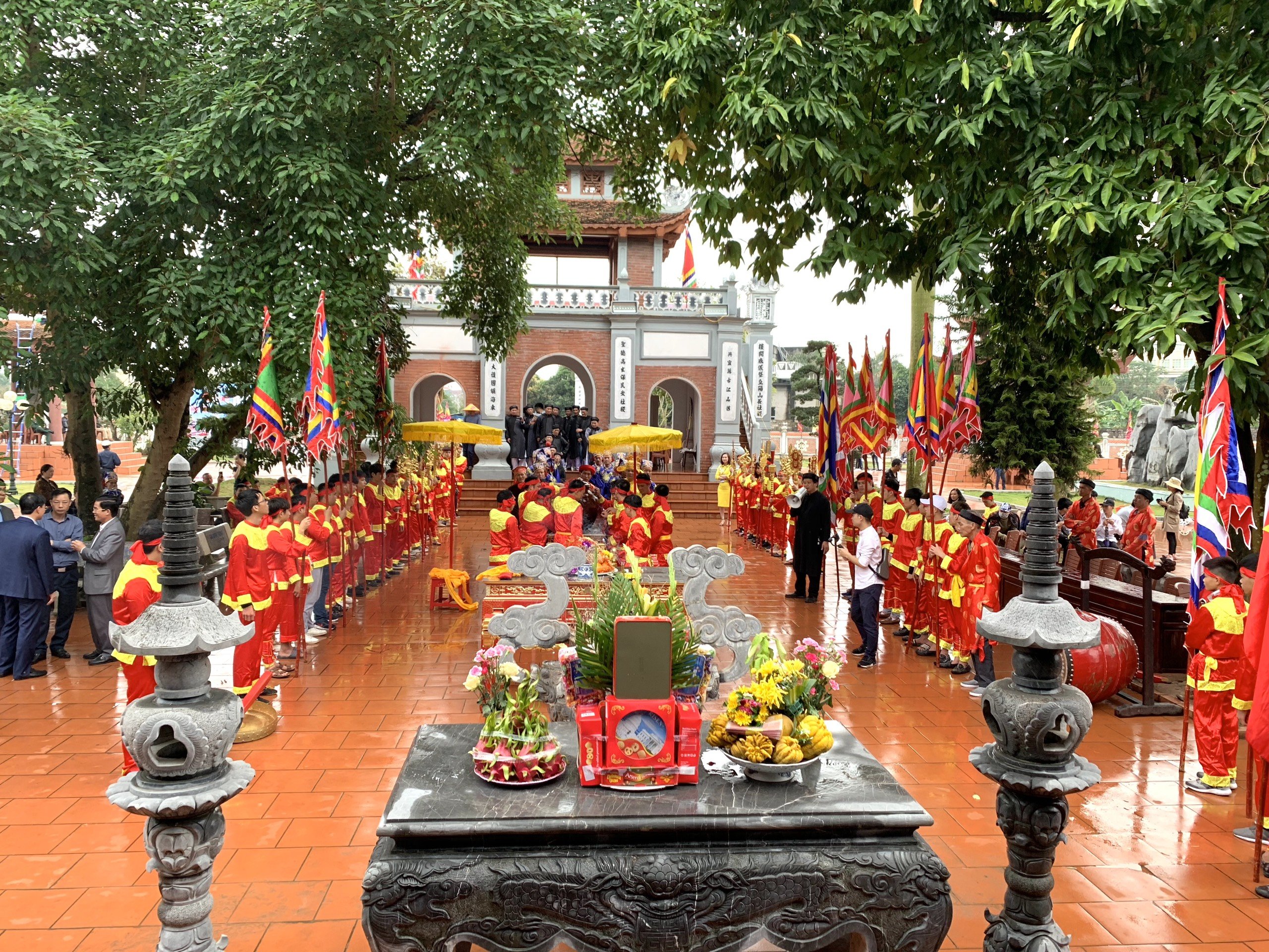 Đền Xã Tắc – Ngôi đền linh thiêng địa đầu tổ quốc - iVIVU.com