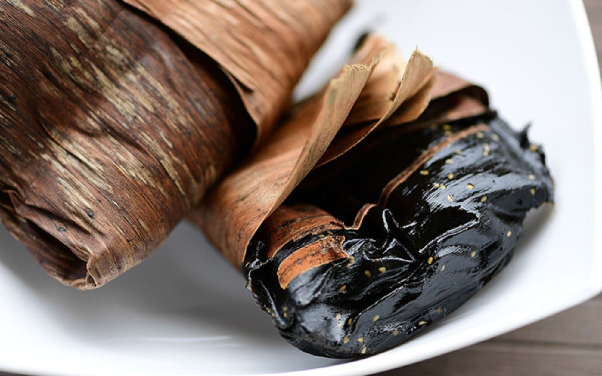 Bánh gai Tứ Trụ - Thức quà quê dẻo thơm của xứ Thanh