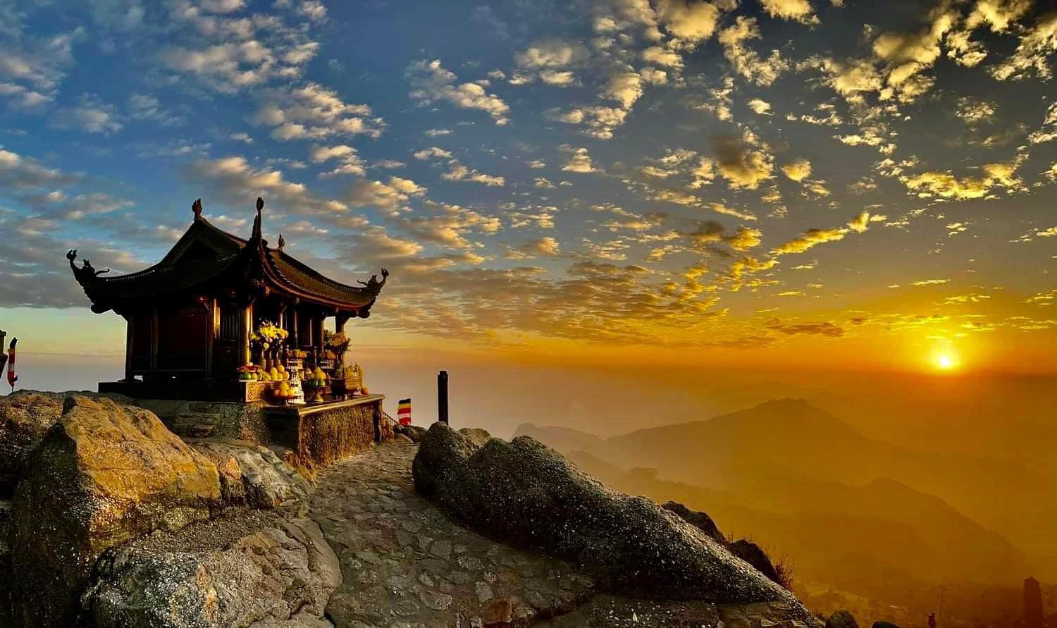 Kinh nghiệm đi Yên Tử 1 ngày: Lịch trình & chi phí từ A-Z