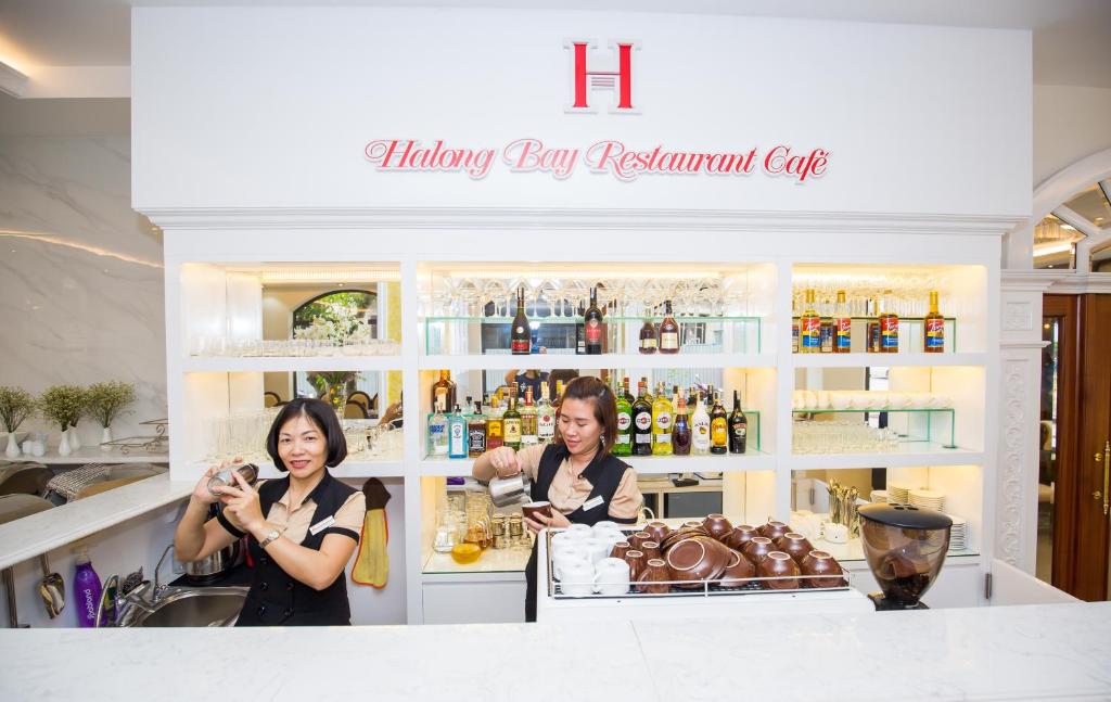 Khách lưu trú tại Halong Boutique Hotel