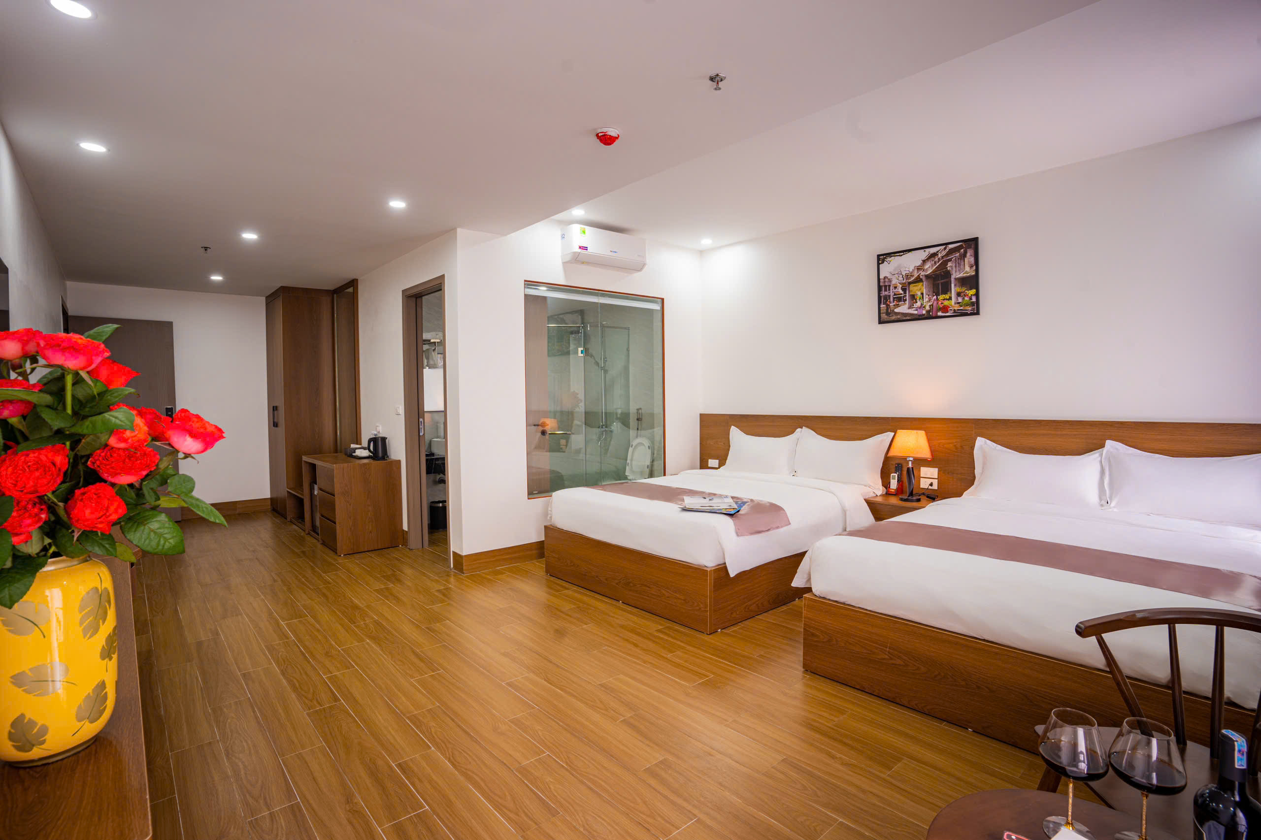 KL HOTEL HẠ LONG & KL HOTEL MARINA SQUARE