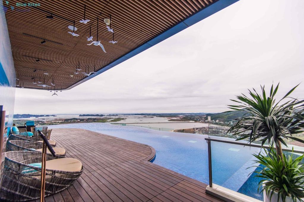 Hồ bơi trong/gần Anstay Residence by A La Carte Hạ Long