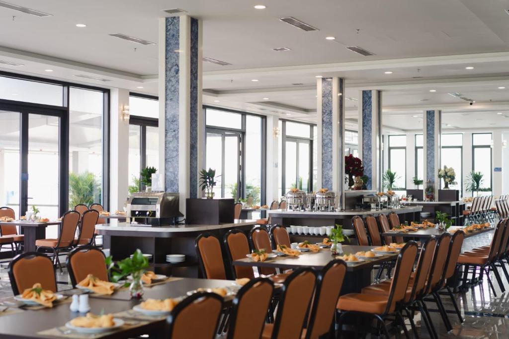 Nhà hàng/khu ăn uống khác tại Danitel Halong