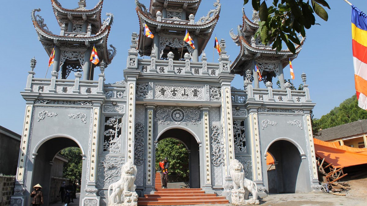 Cụm Di Tích Đình - Chùa - Đền - Nghè Quan Lạn, Quảng Ninh