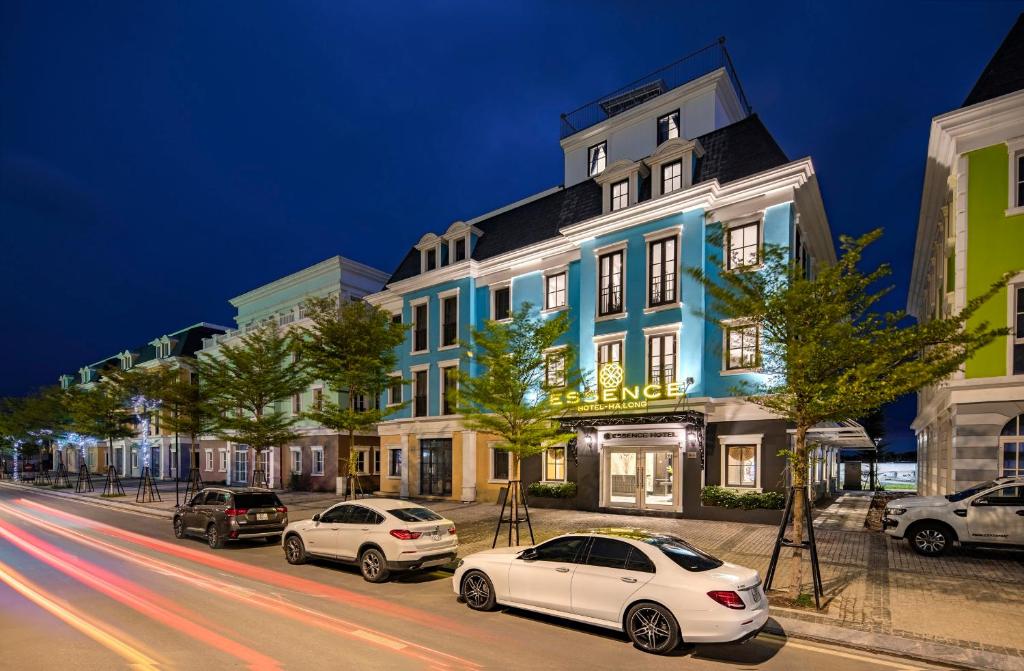 Tòa nhà nơi khách sạn tọa lạc