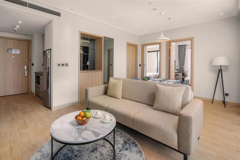 Khu vực ghế ngồi tại Citadines Marina Halong