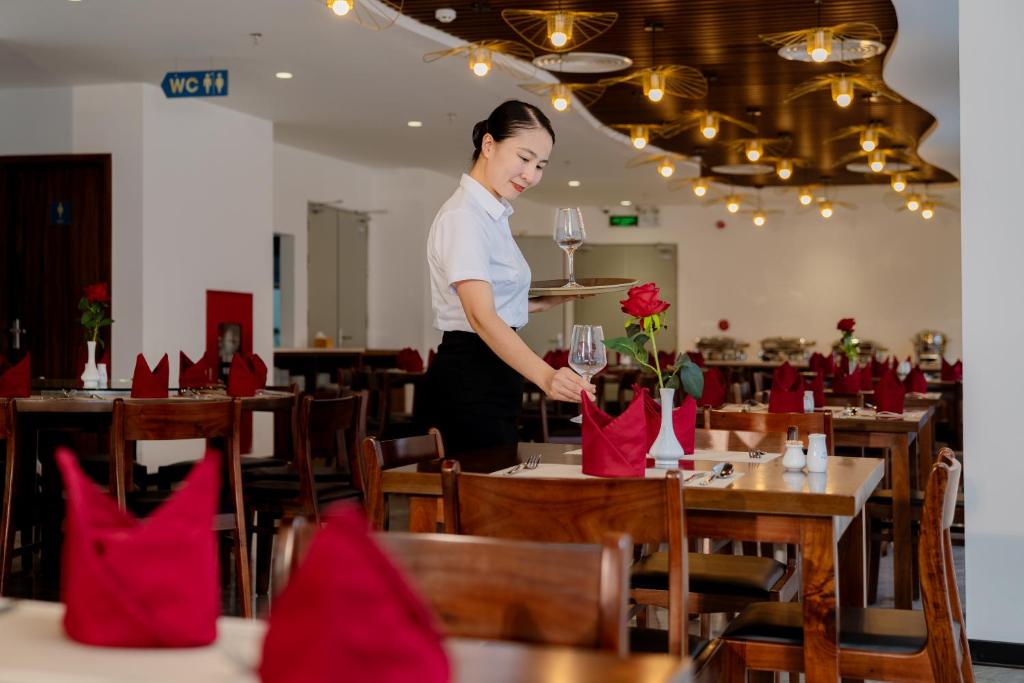 Khách lưu trú tại River Way Hotel Ha Long