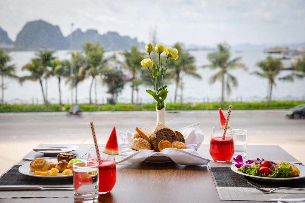 Đồ ăn tại/gần khách sạn