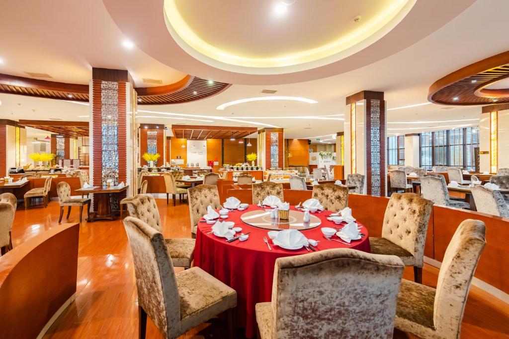 Nhà hàng/khu ăn uống khác tại Muong Thanh Luxury Quang Ninh Hotel