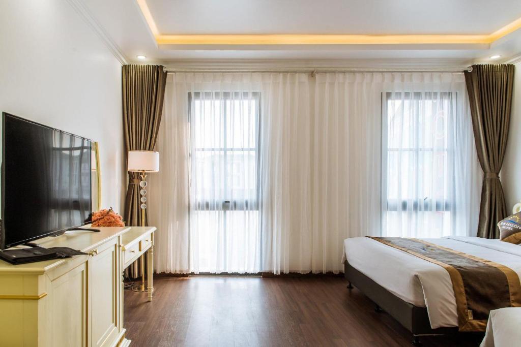 TV/trung tâm giải trí tại Sun Ha Long hotel