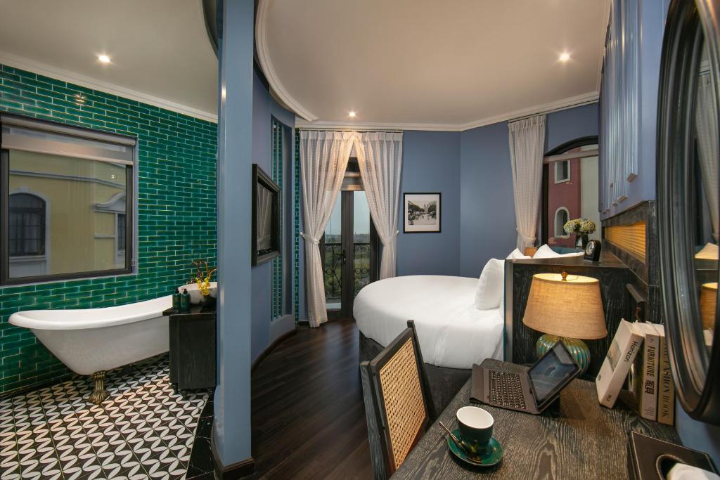 Phòng tắm tại The Exquisite HaLong Hotel