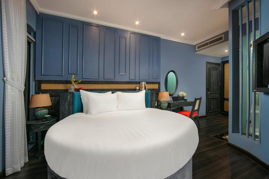 Khu vực ghế ngồi tại The Exquisite HaLong Hotel