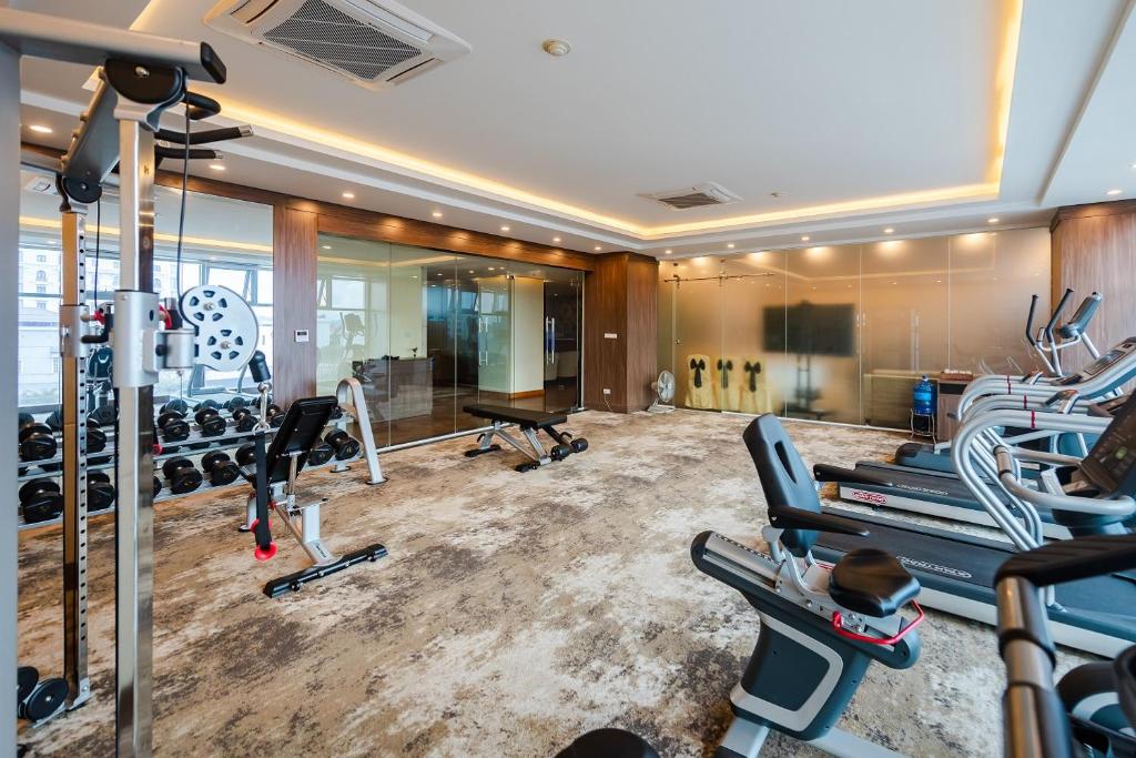 Phòng/tiện nghi tập thể dục tại Muong Thanh Grand Ha Long Hotel