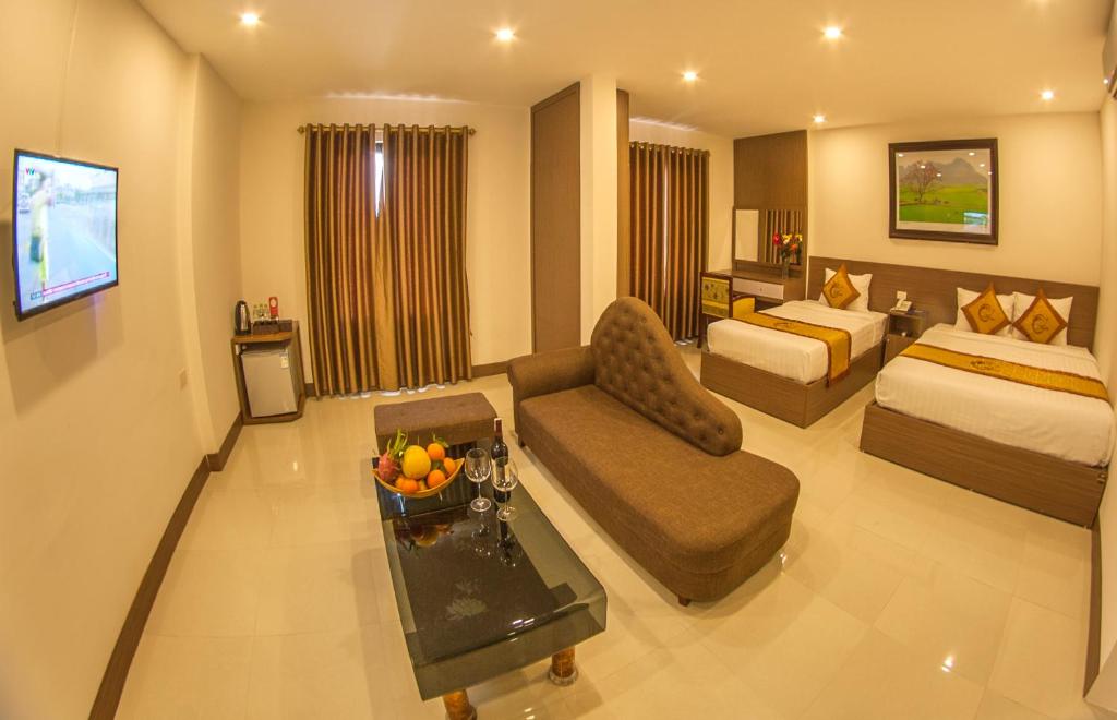 Giường trong phòng chung tại La Paloma Hotel Ninh Binh