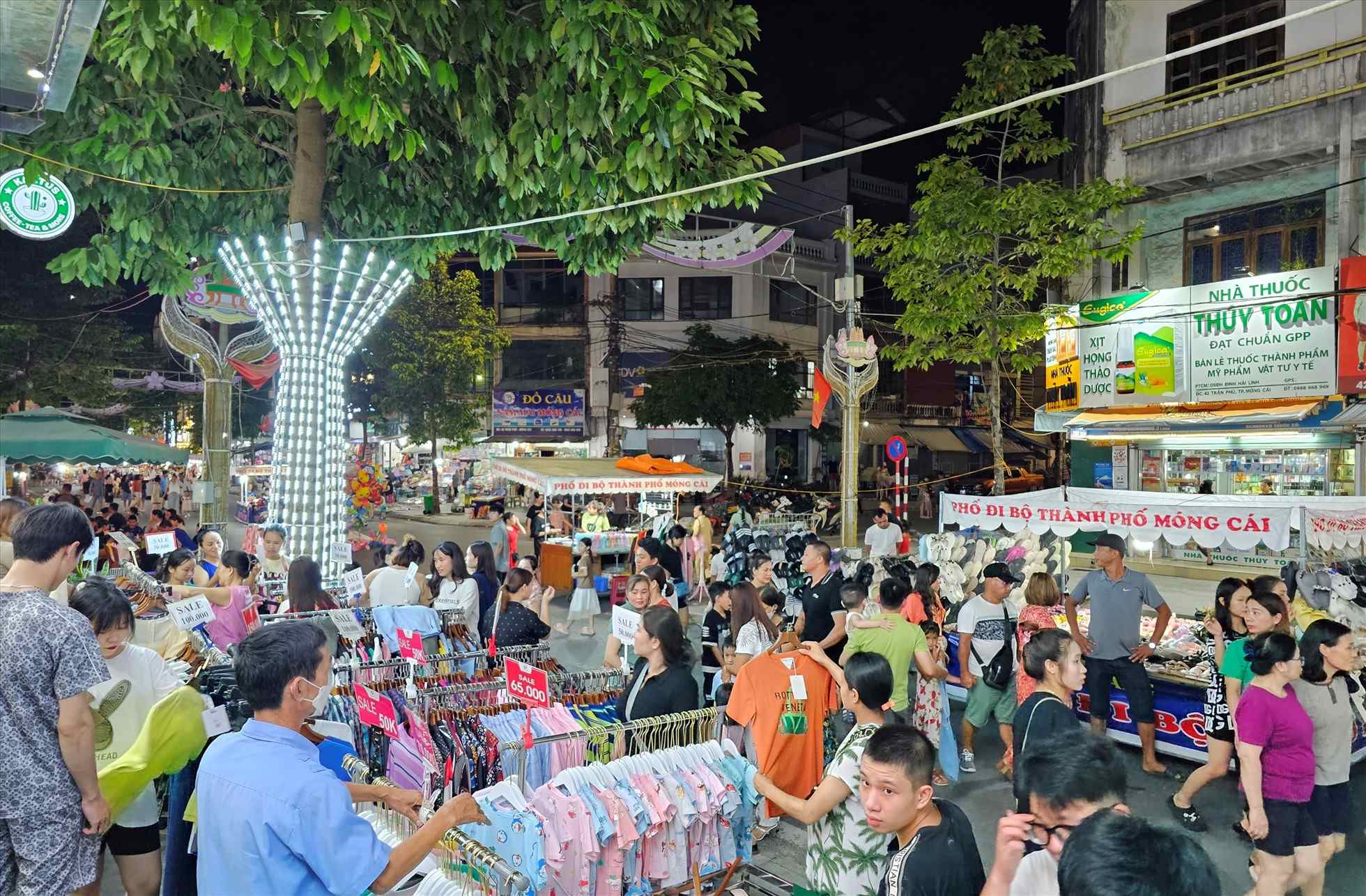 Phố đi bộ Trần Phú Móng Cái & Top trải nghiệm hấp dẫn