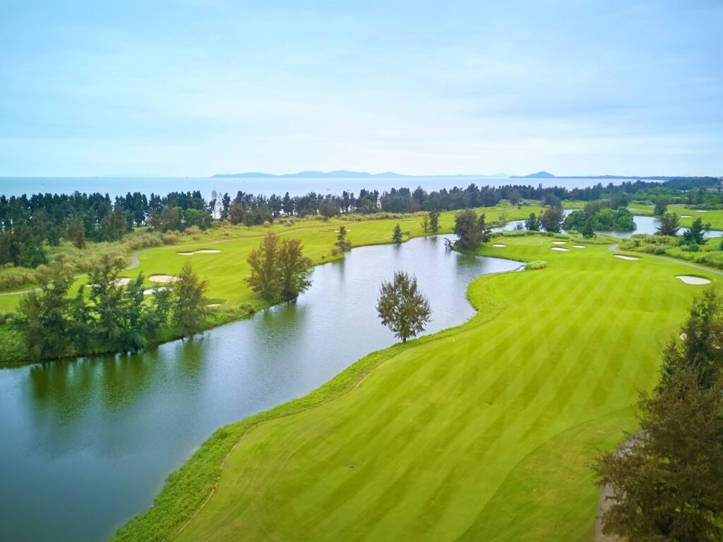 Sân golf Móng Cái, Quảng Ninh - giao thoa quốc tế - sangolf.vn