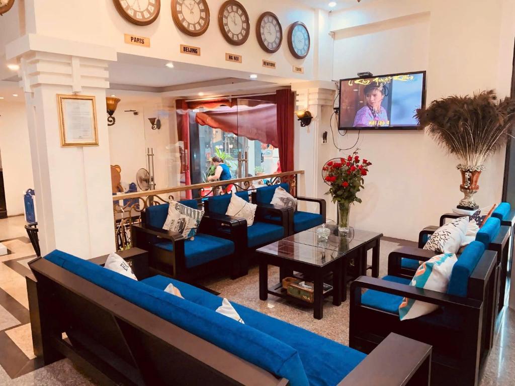 Khu vực ghế ngồi tại Starlight hotel Bãi Cháy