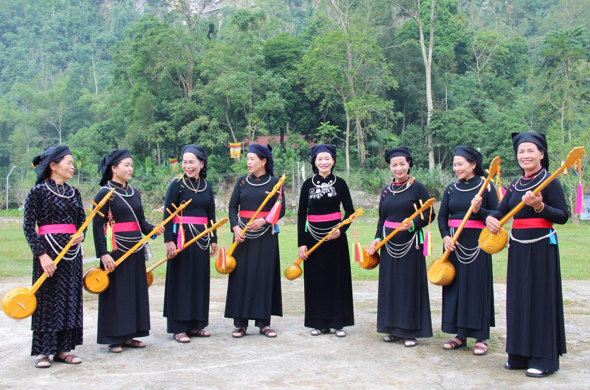 Trang phục truyền thống của đồng bào Tày ở xứ Tuyên — tuyenquang.gov.vn