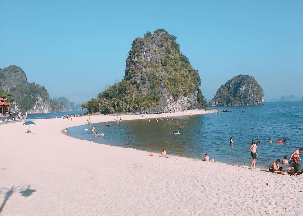 Bãi tắm Lương Ngọc Cẩm Phả: Cẩm nang du lịch A-Z