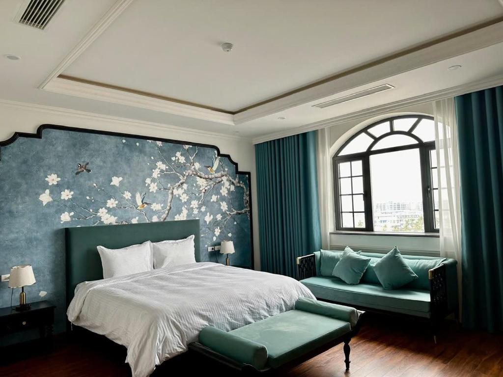 Giường trong phòng chung tại Union Inn+