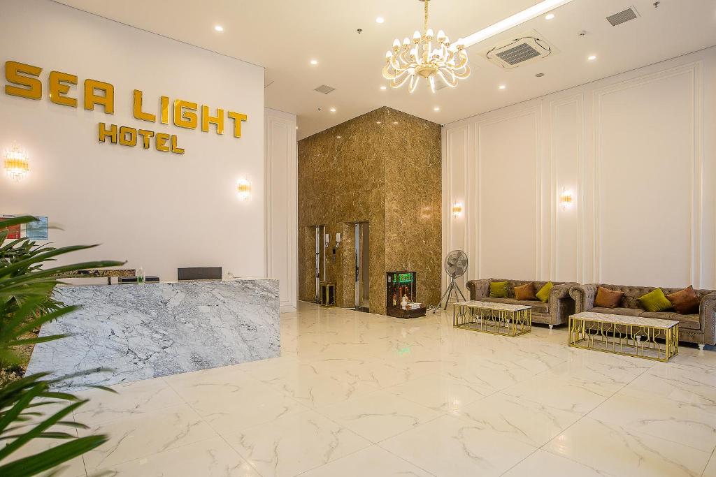 Khu vực ghế ngồi tại Sea Light Hotel Da Nang
